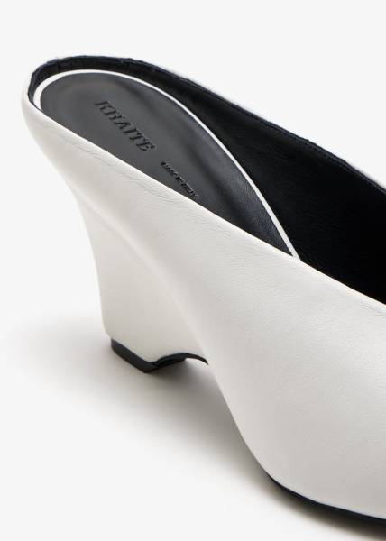 CLOAK PEEP TOE MULE